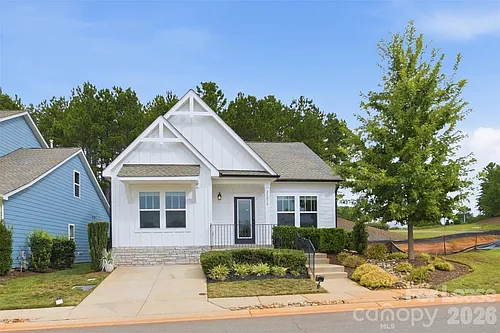 21216 Sanctuary Dr Photo 1