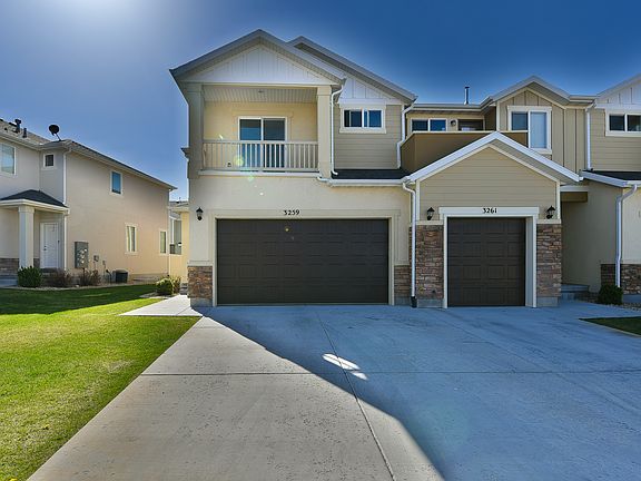 2nd image of 3259 W Desert Lily Dr