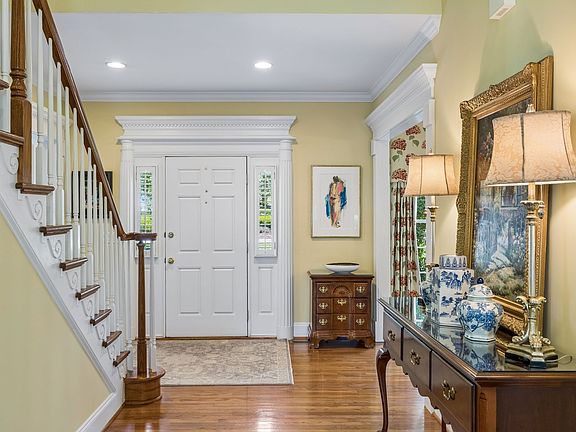 5th image of 9023 Fallswood Ln