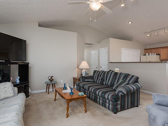 5th image of 2400 Rockaway Pl