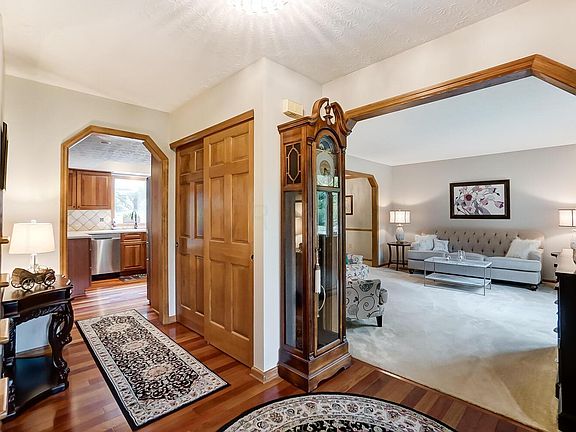 4th image of 13114 Oakmere Dr