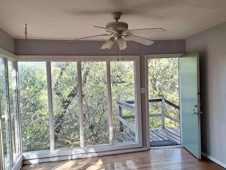 5200 Mount Bonnell Rd — Photo 4