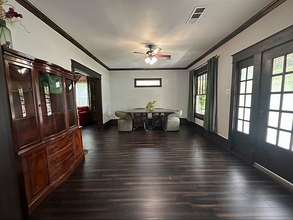 3rd image of 517 N 11th Ave
