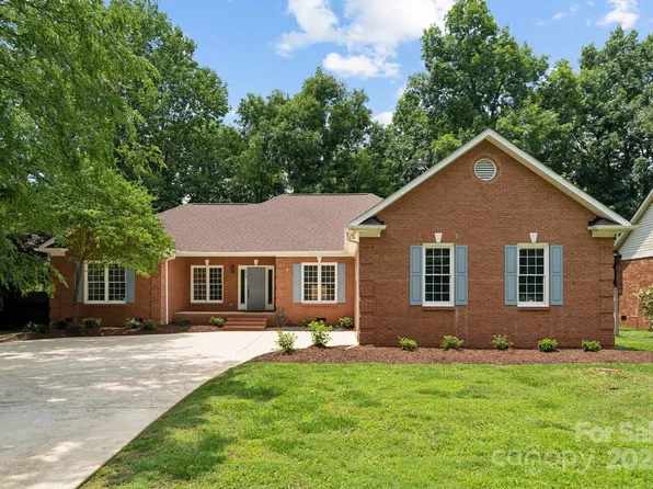 7808 Hickory Stick Pl, Charlotte, NC 28277