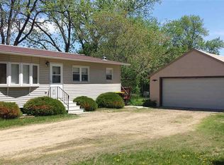 506 Grove St, Minnesota Lake, MN 56068
