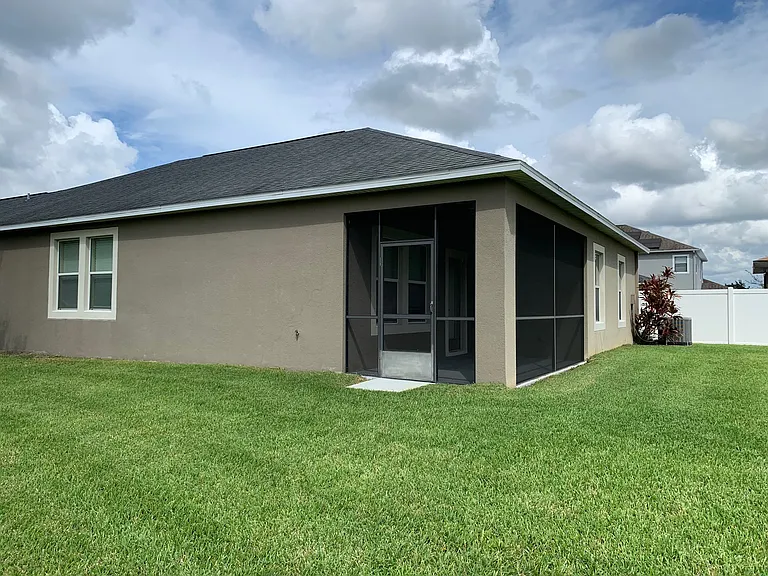 19335 Paddock View Dr — Photo 7
