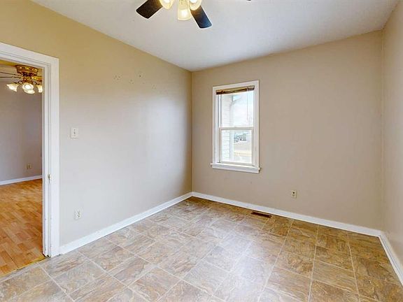 3rd image of 4903 E 53rd Ave