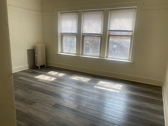 2nd image of 7257 S King Dr #1