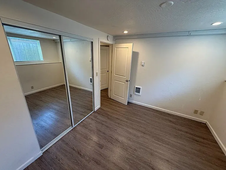 3008 Willamette St — Photo 4