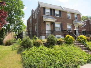 611 Acorn St, Philadelphia, PA 19128
