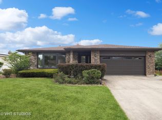 7609 Hayenga Ln, Darien, IL