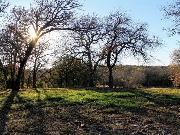 713 S Briaroaks Rd, Burleson, TX 76028