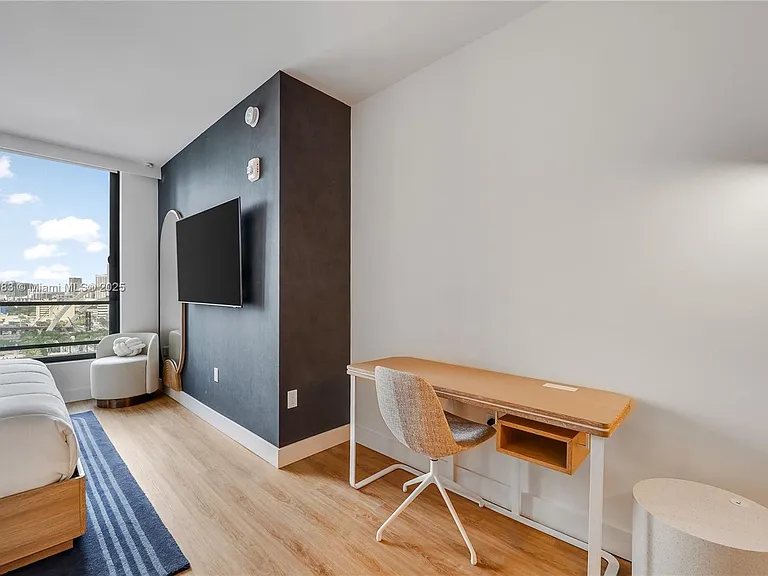 601 NE 1st Ave #1619 — Photo 7