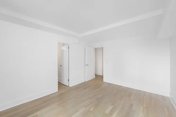 Rented by Stonehenge NYC LLC | media 7