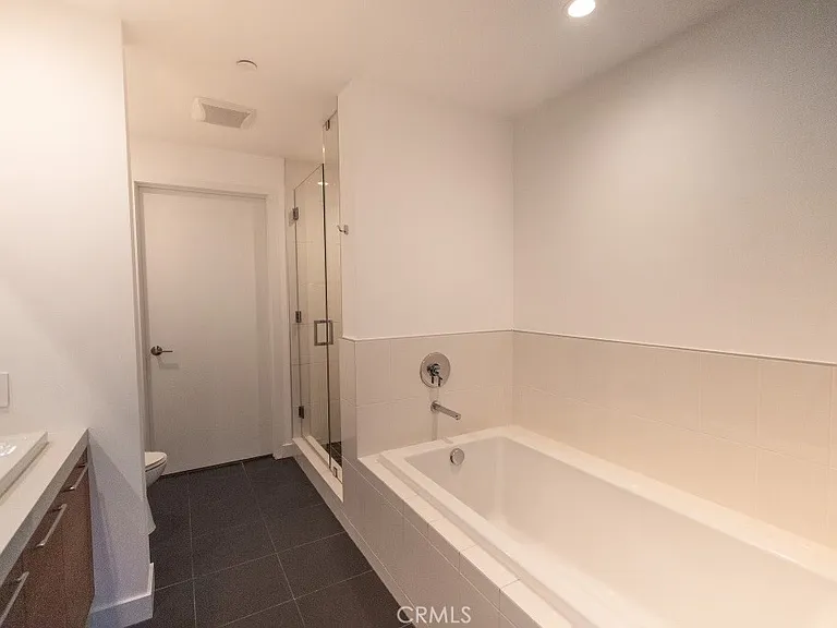 9 Macarthur Pl #1605 — Photo 12
