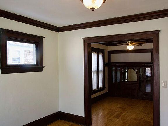 Living room / dining room