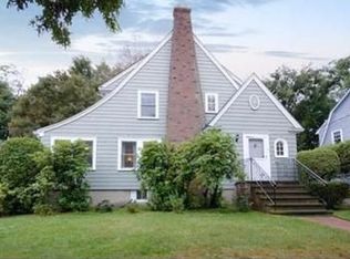 10 Ivy Rd, Belmont, MA 02478
