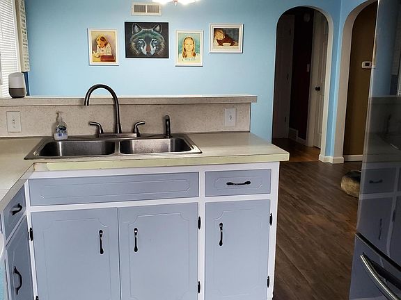 5th image of 744 Aster Ave