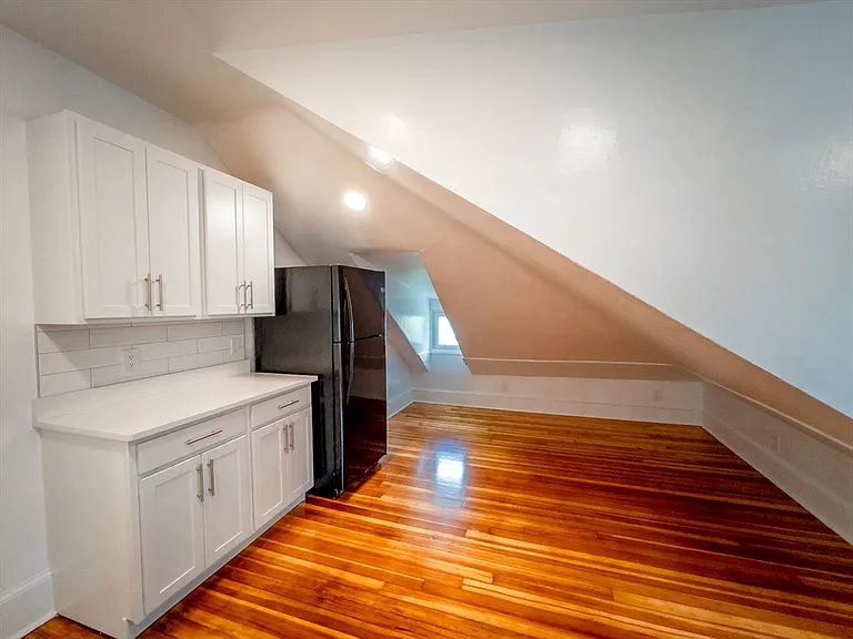100 Chestnut Ave #3 — Photo 6