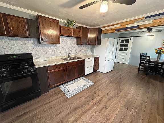 4th image of 5105 Deep Creek Blvd