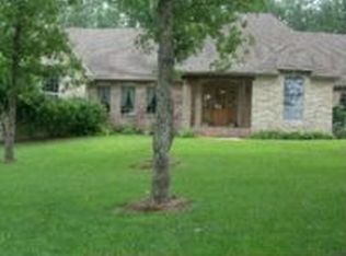 2600 Ross Ln, West Plains, MO 65775