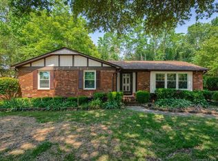 5717 Alanhurst Pl, Charlotte, NC 28217