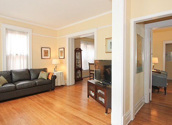 4th image of 309 N Marion St