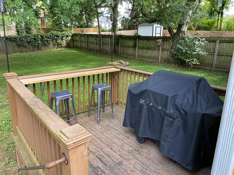 413 Myrtle St — Photo 32