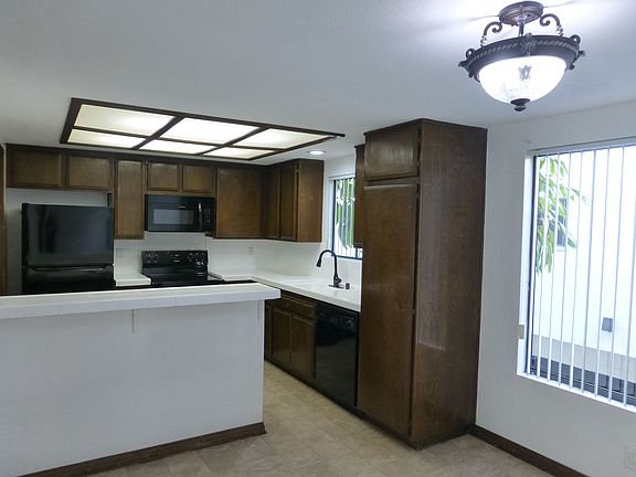 2nd image of 2146 S Bentley Ave APT 3