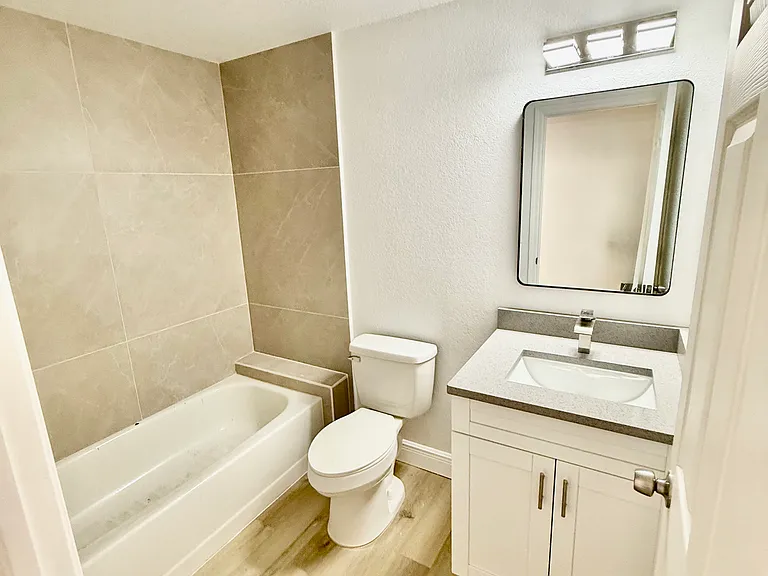 133 Sabal Ct #B — Photo 8
