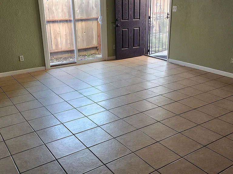 1416 Pecos Ave #A — Photo 4