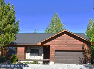 102 Scrub Oak Dr, Star Valley Ranch, WY 83127
