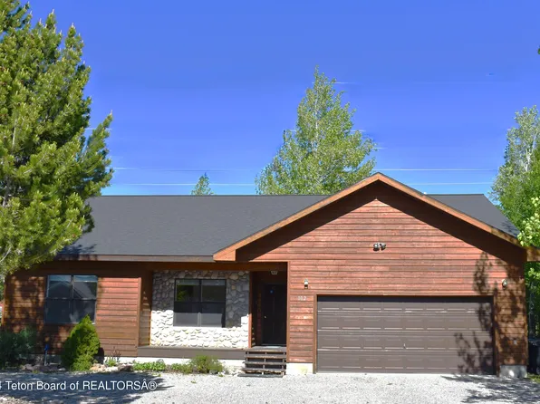 102 Scrub Oak Dr, Star Valley Ranch, WY 83127