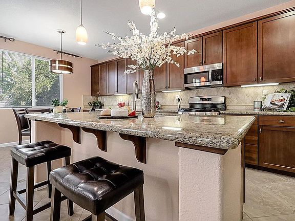 3rd image of 4108 Hellenic Dr