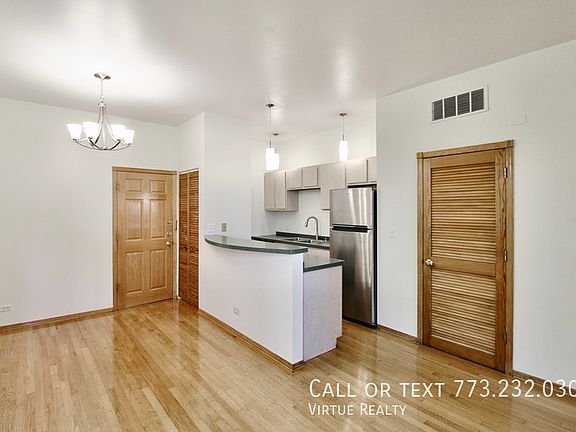 4th image of 1645 N Clybourn Ave #2F