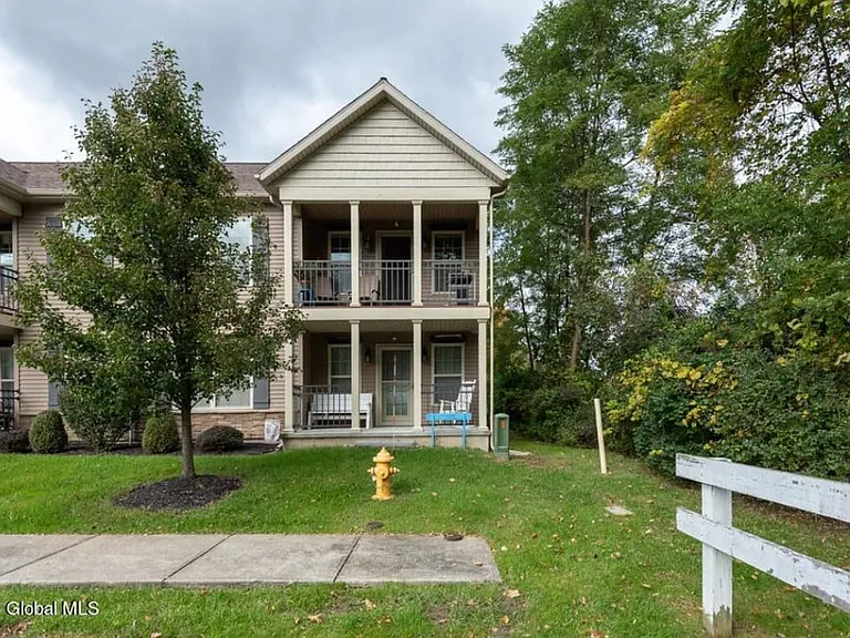 48 Kendall Dr #48 — Photo 16
