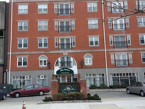 5th image of 11 Church St Unit 320