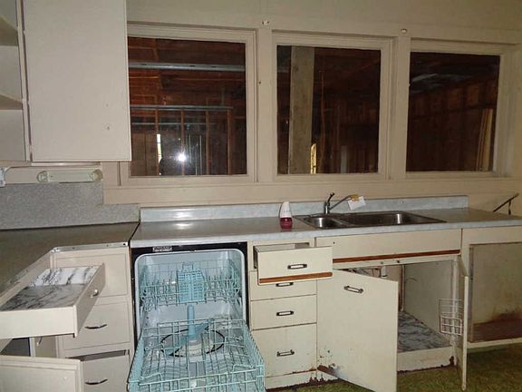 3rd image of 665 N Farmersville Blvd Unit 2