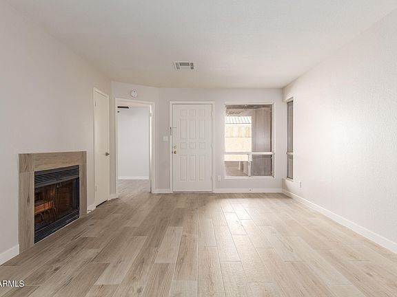 3rd image of 502 W TONOPAH Drive #7