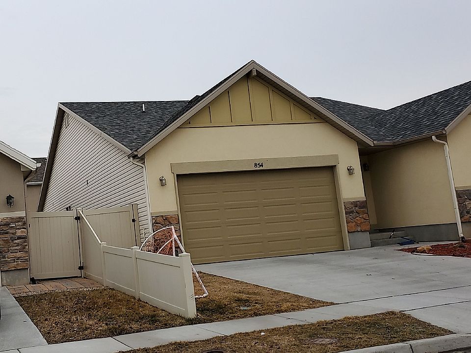 2nd image of 854 W Pickering Dr