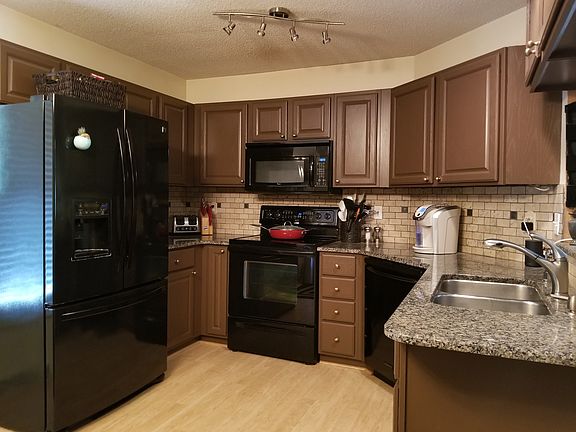 2nd image of 306 Kent St