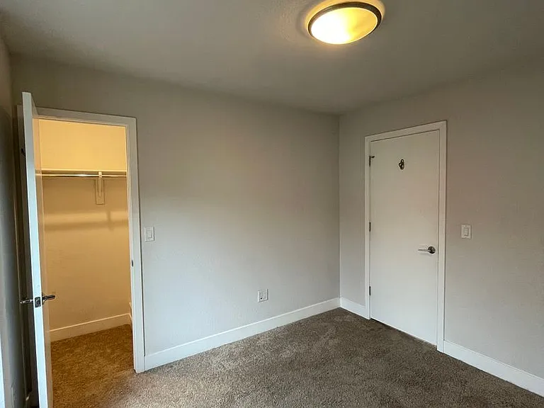 5552 W 10th Pl — Photo 18