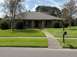 1002 Stoneleigh Dr, Baton Rouge, LA 70808