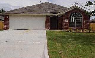 2nd image of 1416 N Sunrise Dr