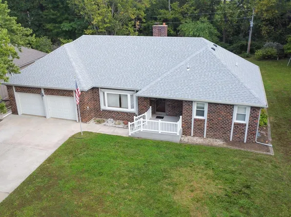 2552 Willow Ln, Emporia, KS 66801