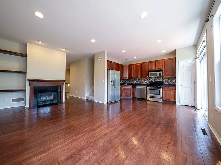 6808 158th St W — Photo 3