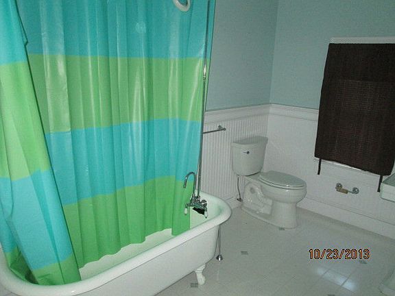 2nd image of 43 W Elm St