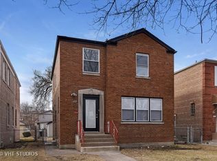 8122 S Euclid Ave, Chicago, IL 60617