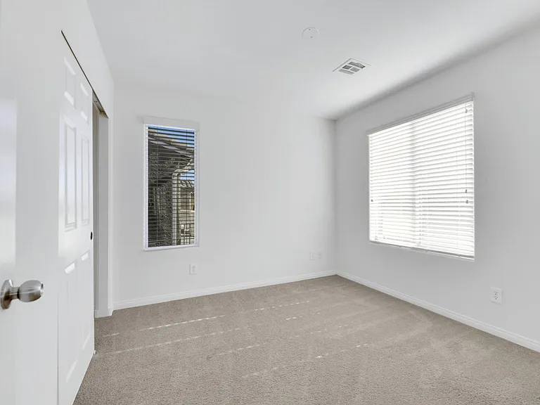 9366 Fitzwilliam Ave — Photo 14