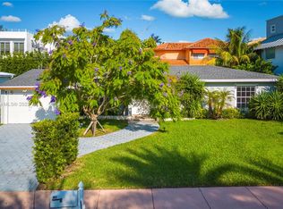 749 Ridgewood Rd, Key Biscayne, FL 33149
